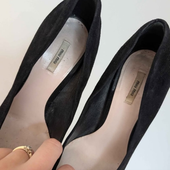 Miu Miu Black Suede Pumps Ruched Heel, 6.5, Platform, 5" Heel Classic, Sexy - Picture 4 of 10